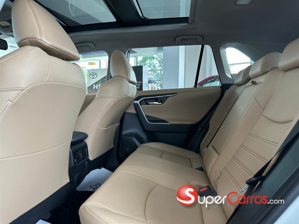 2027 Toyota RAV4 Limited Hybrid — foto 7 / 10