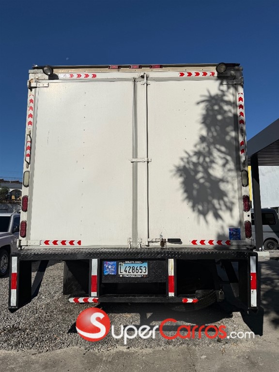 2012 Isuzu NPR — foto 3 / 9