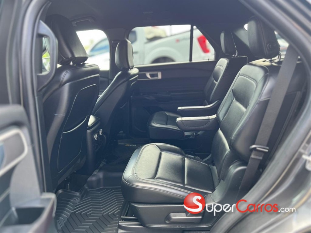 2020 Ford Explorer XLT 4WD — foto 3 / 9