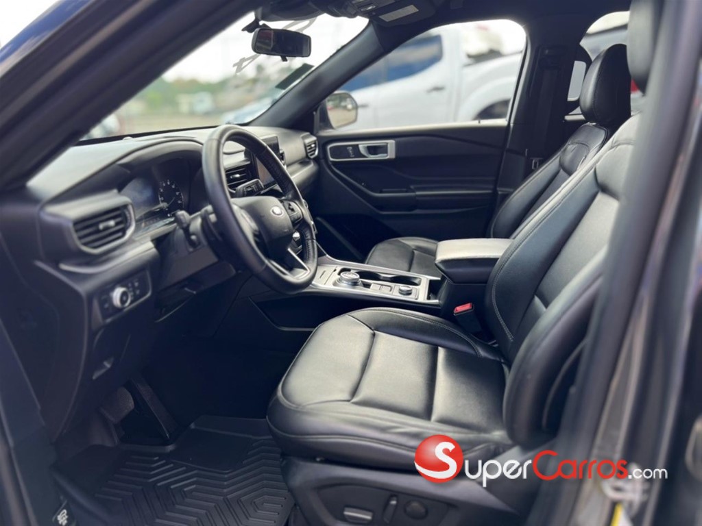 2020 Ford Explorer XLT 4WD — foto 7 / 9