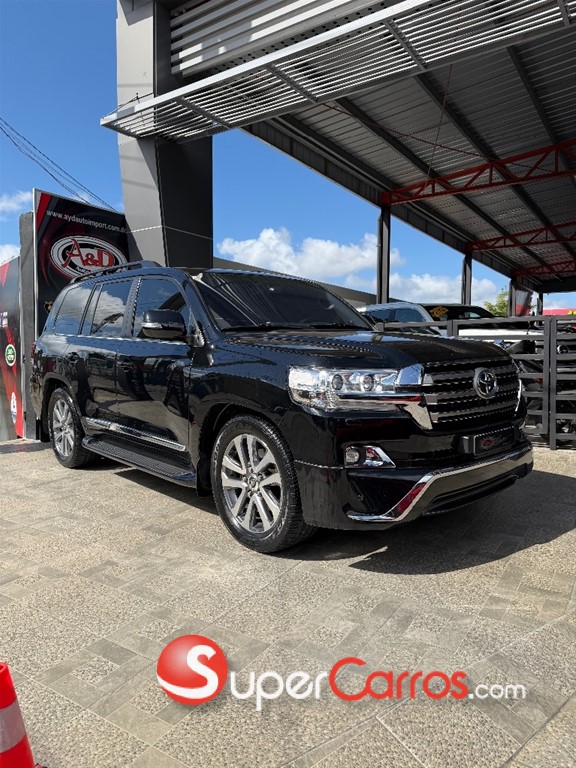 2017 Toyota Land Cruiser 50 ANIVERSARIO