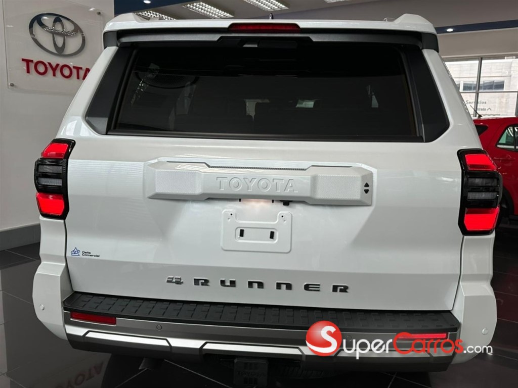 2027 Toyota 4 Runner Limited — foto 5 / 11