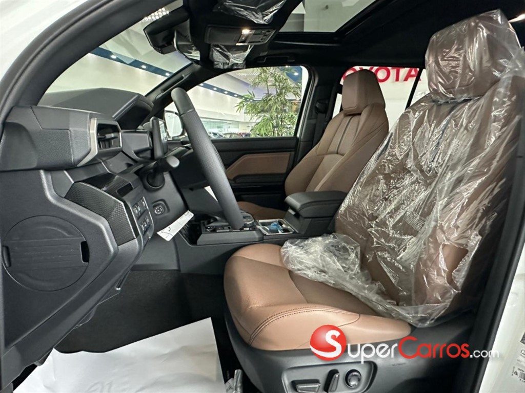 2027 Toyota 4 Runner Limited — foto 7 / 11