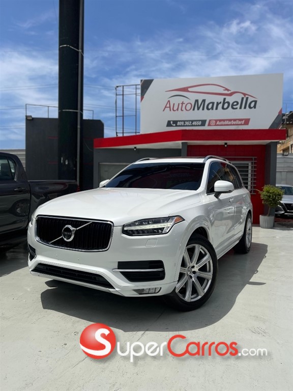 2017 Volvo XC90 Momentum T6