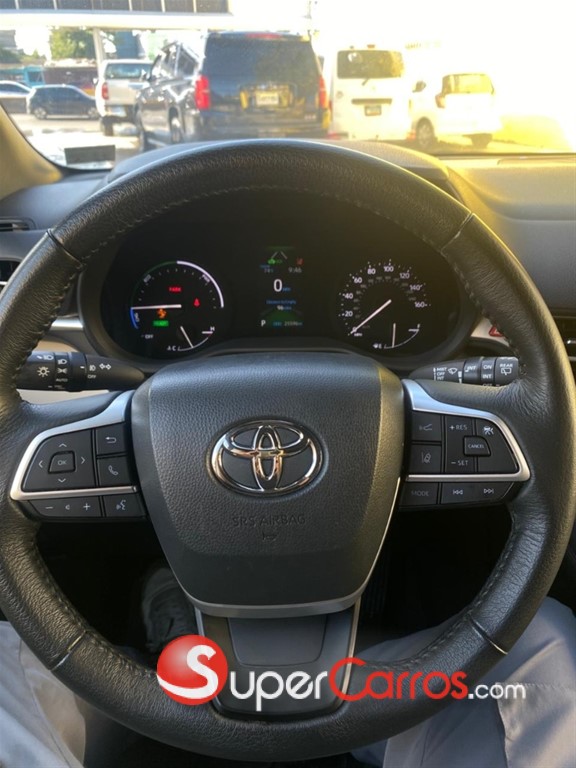 2023 Toyota Sienna XLE — foto 4 / 12
