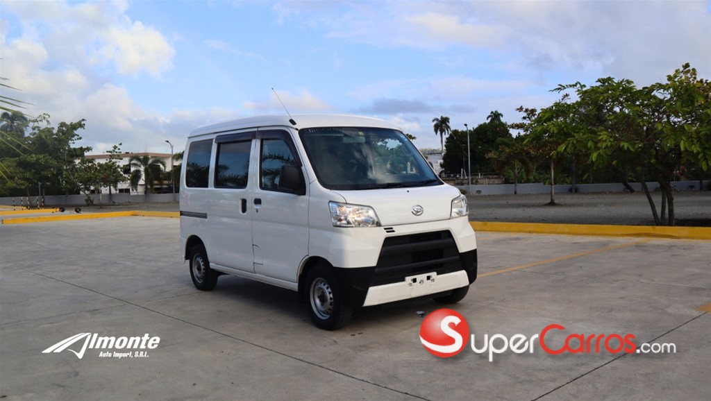 2020 Daihatsu Hijet — foto 6 / 12