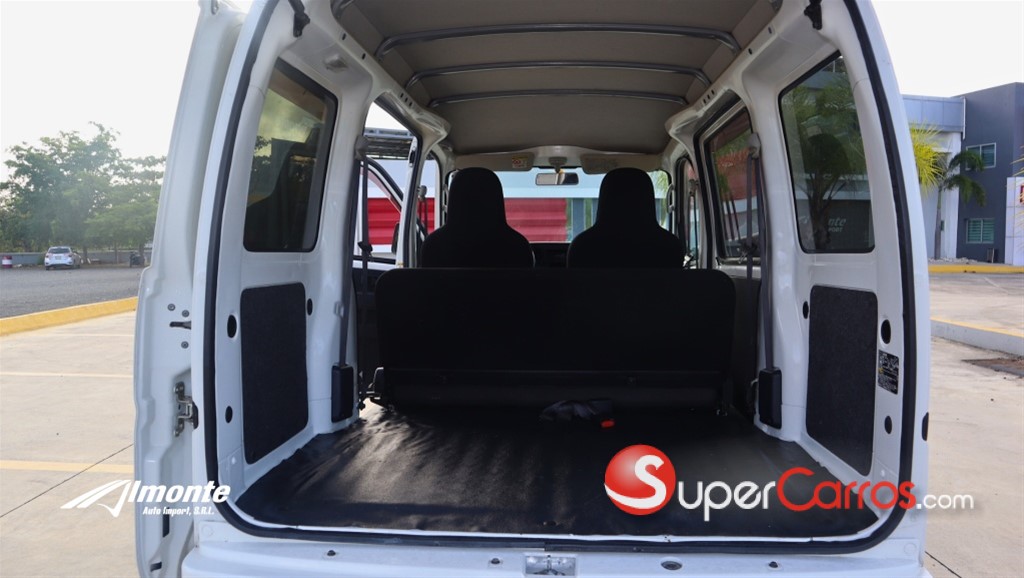 2020 Daihatsu Hijet — foto 11 / 12