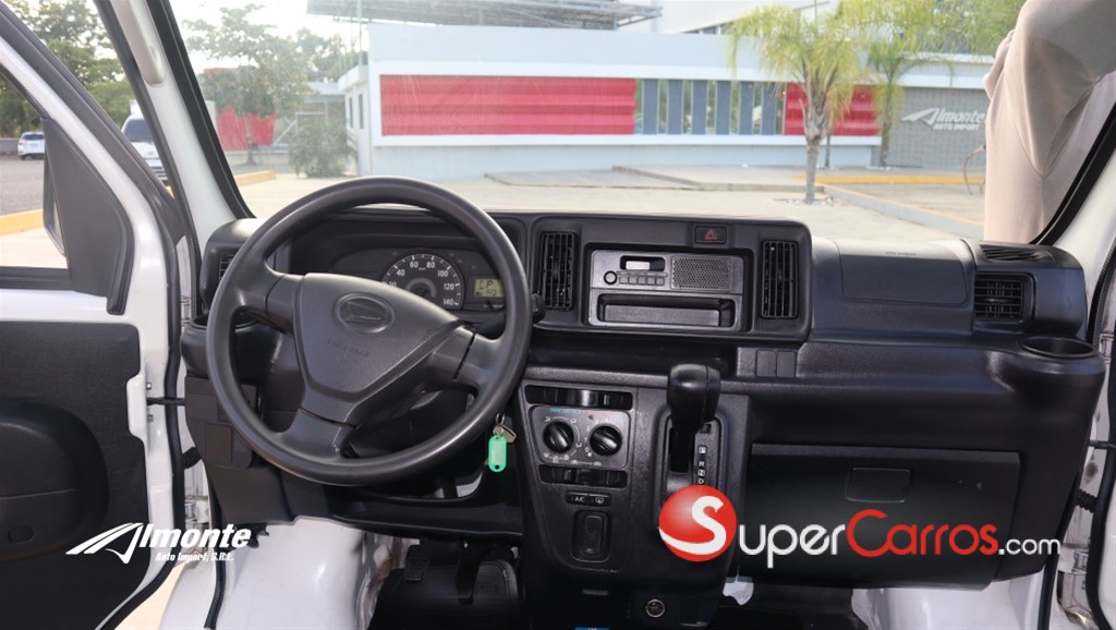 2020 Daihatsu Hijet — foto 12 / 12