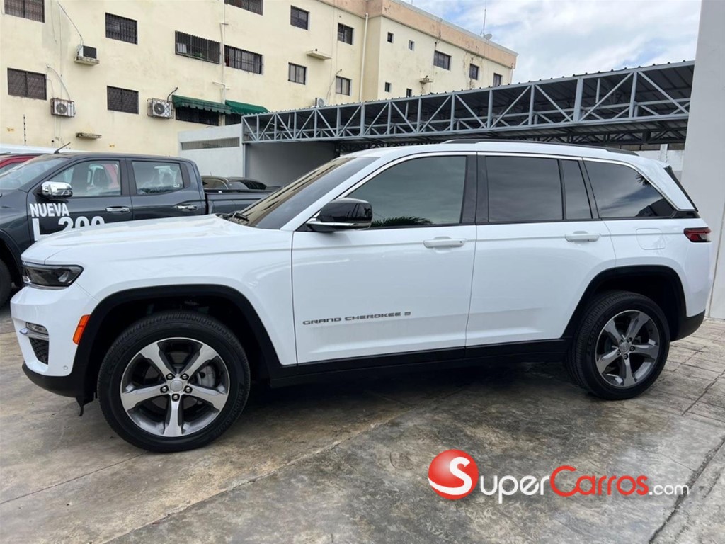 2023 Jeep Grand Cherokee Limited — foto 7 / 10