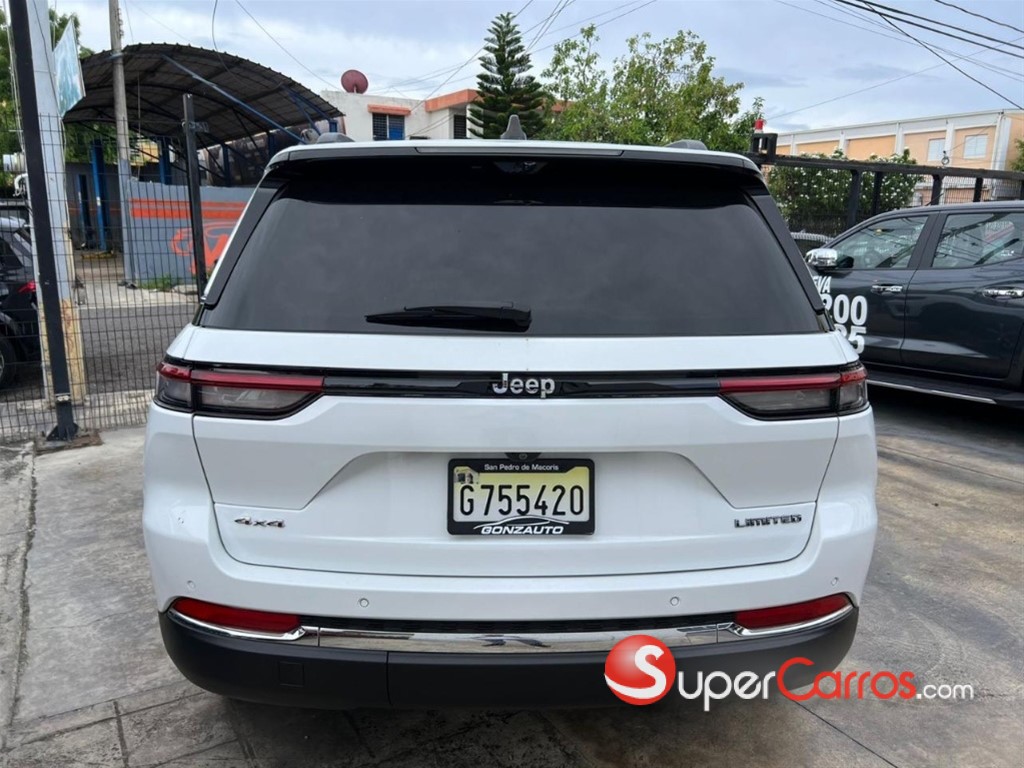 2023 Jeep Grand Cherokee Limited — foto 8 / 10