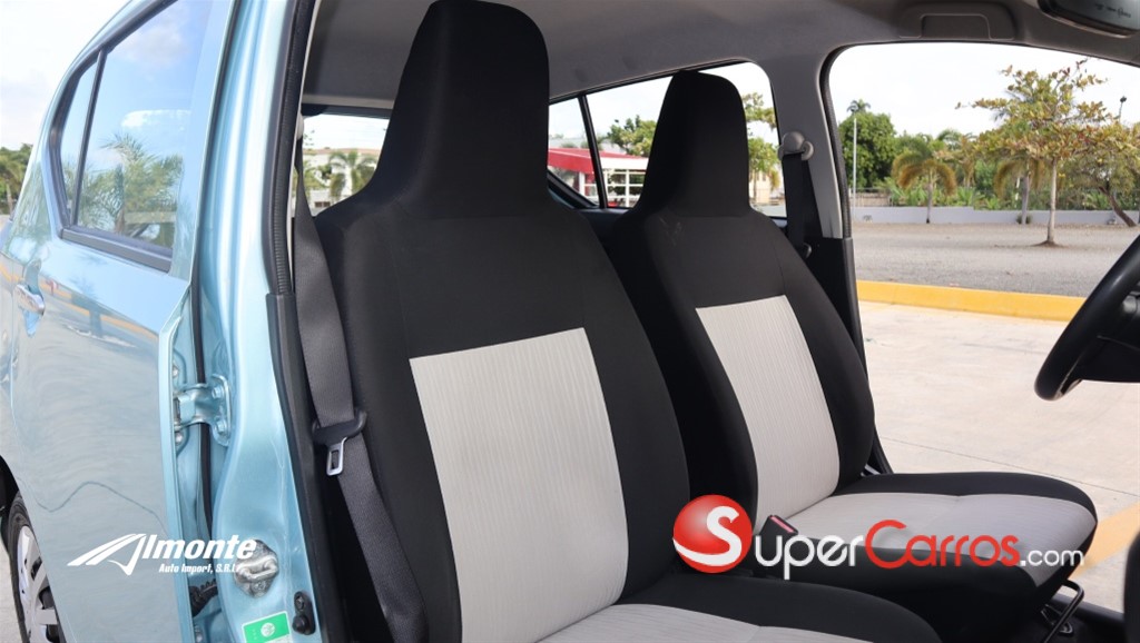 2020 Daihatsu Mira — foto 8 / 11