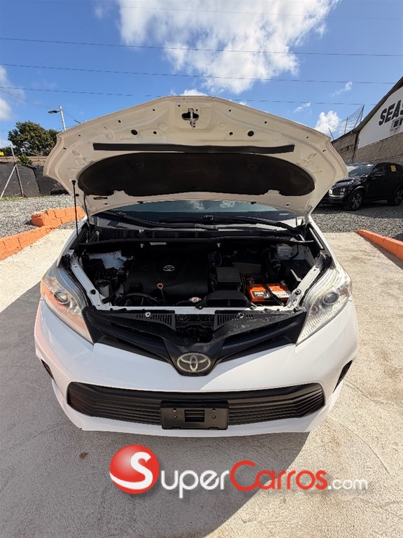 2020 Toyota Sienna — foto 10 / 12