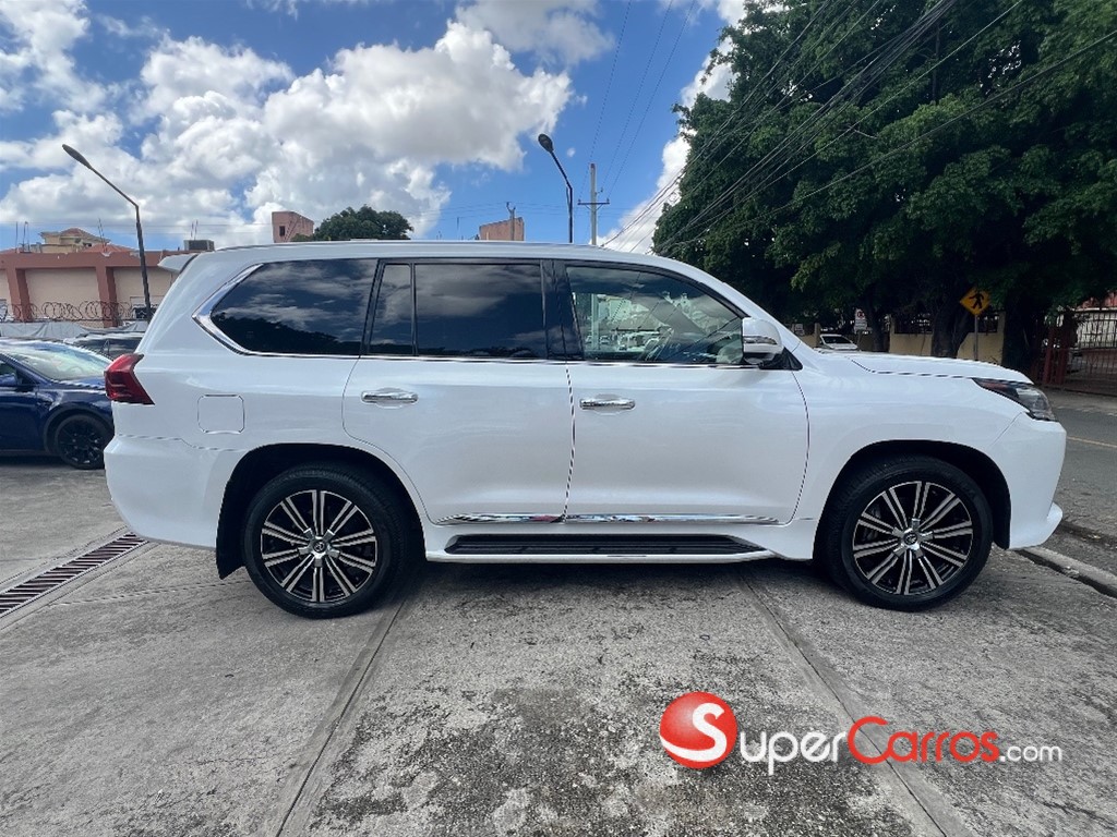 2021 Lexus LX 500 — foto 4 / 12