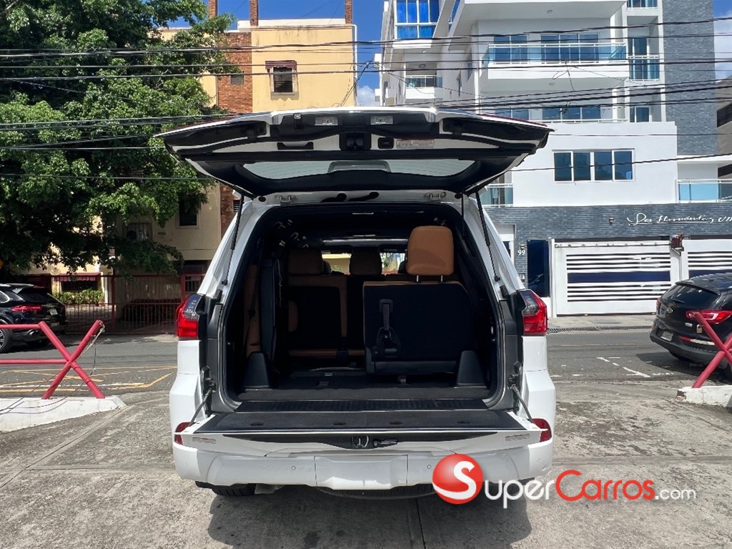 2021 Lexus LX 500 — foto 7 / 12