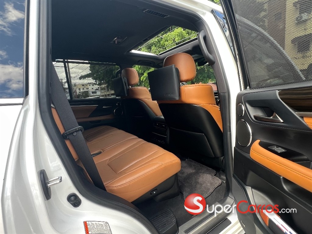 2021 Lexus LX 500 — foto 11 / 12