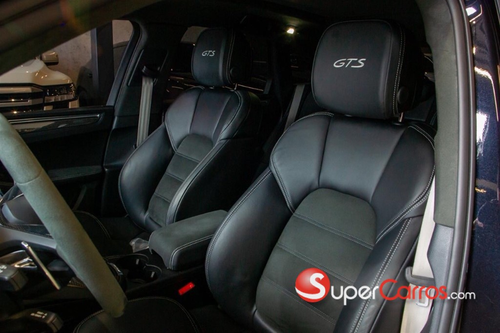 2025 Porsche Macan GTS — foto 7 / 11