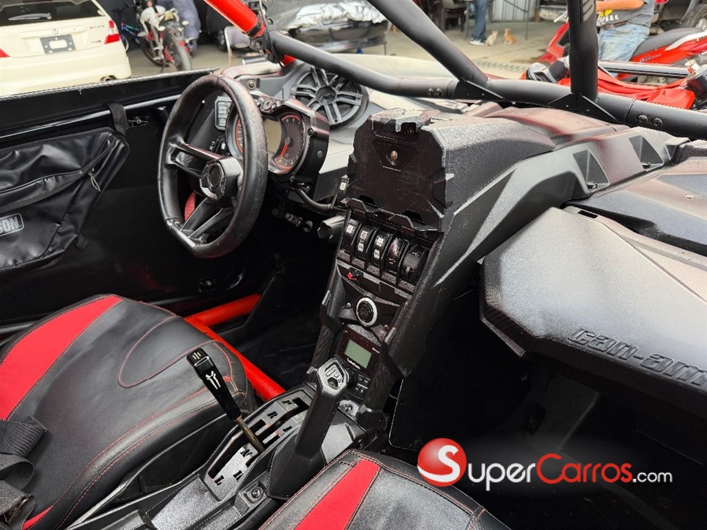 2018 Can Am Maverick X3 XRS Turbo RR — foto 10 / 10