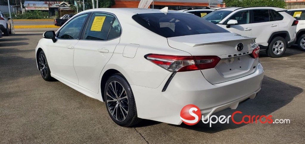 2020 Toyota Camry SE — foto 3 / 11