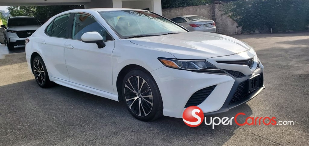 2020 Toyota Camry SE — foto 6 / 11