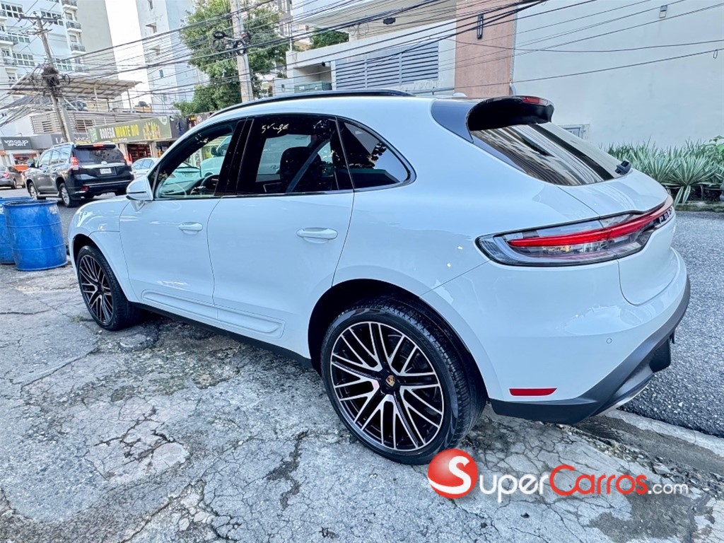 2022 Porsche Macan — foto 6 / 12