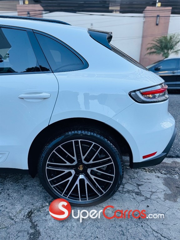 2022 Porsche Macan — foto 7 / 12