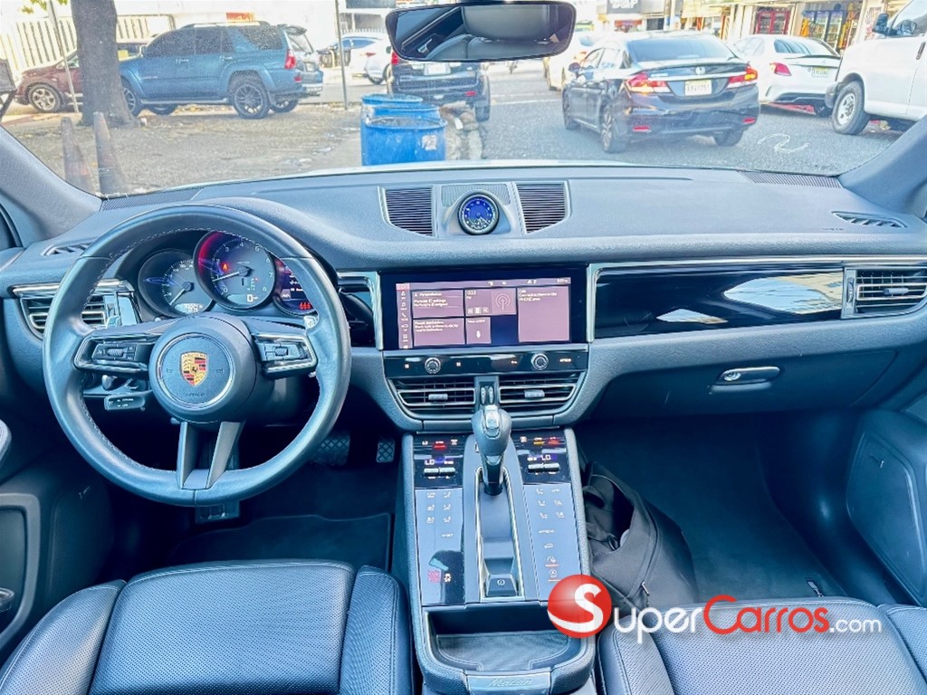 2022 Porsche Macan — foto 11 / 12