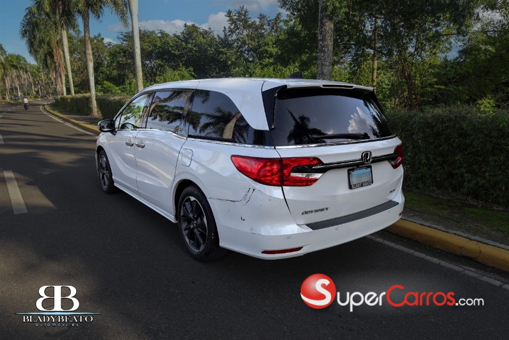 2023 Honda Odyssey Touring — foto 10 / 12