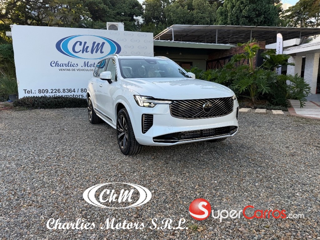 2026 Volvo XC90 RE Core — foto 2 / 11