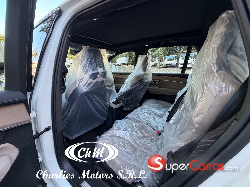 2026 Volvo XC90 RE Core — foto 6 / 11