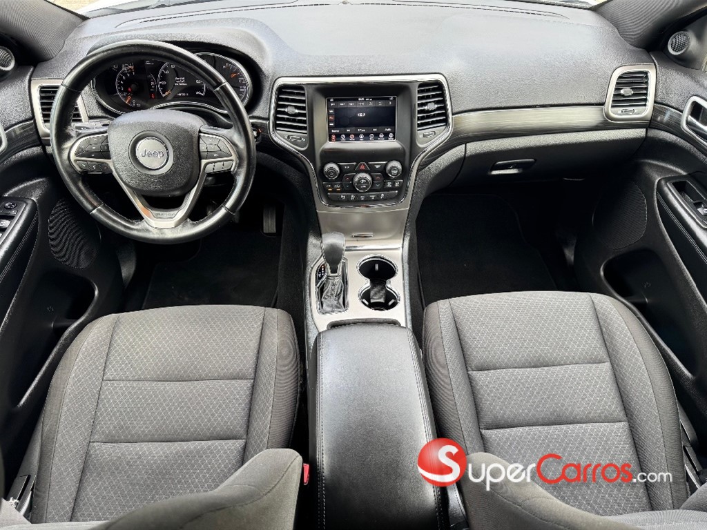 2020 Jeep Cherokee Laredo — foto 5 / 9