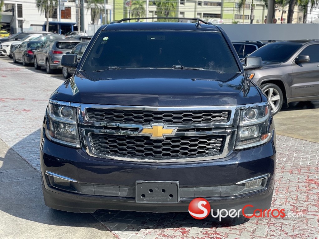 2017 Chevrolet Tahoe LT — foto 2 / 10