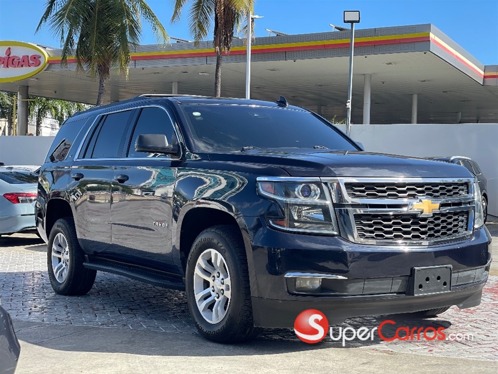 2017 Chevrolet Tahoe LT — foto 3 / 10