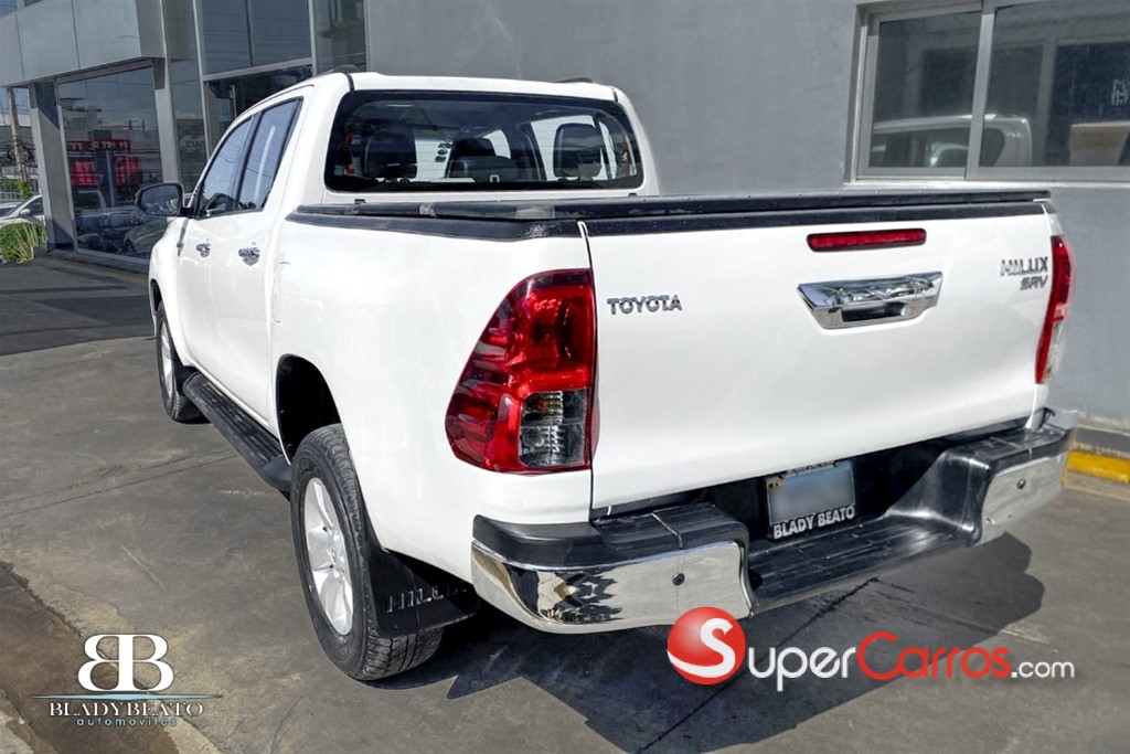 2018 Toyota Hilux — foto 11 / 12