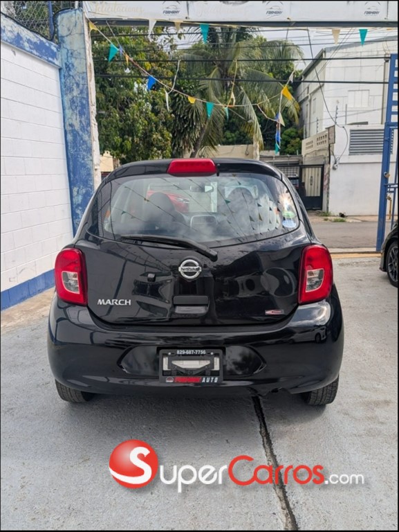 2020 Nissan March — foto 12 / 12