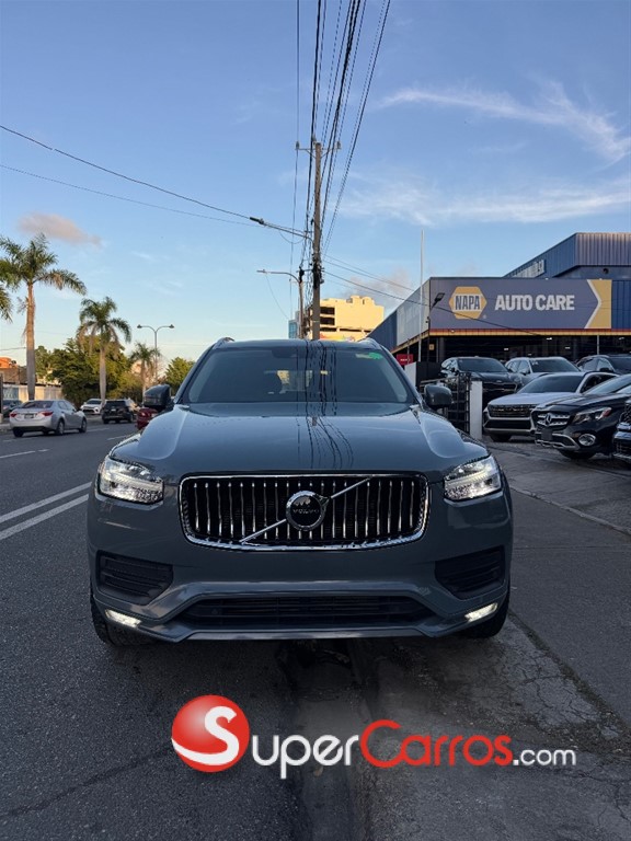 2020 Volvo XC90 Momentum T6 — foto 2 / 12
