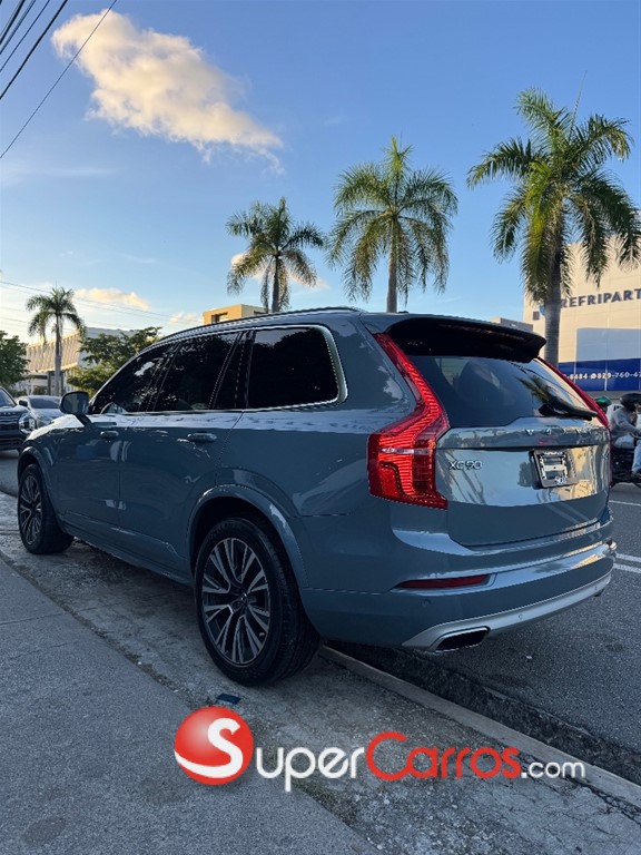 2020 Volvo XC90 Momentum T6 — foto 5 / 12
