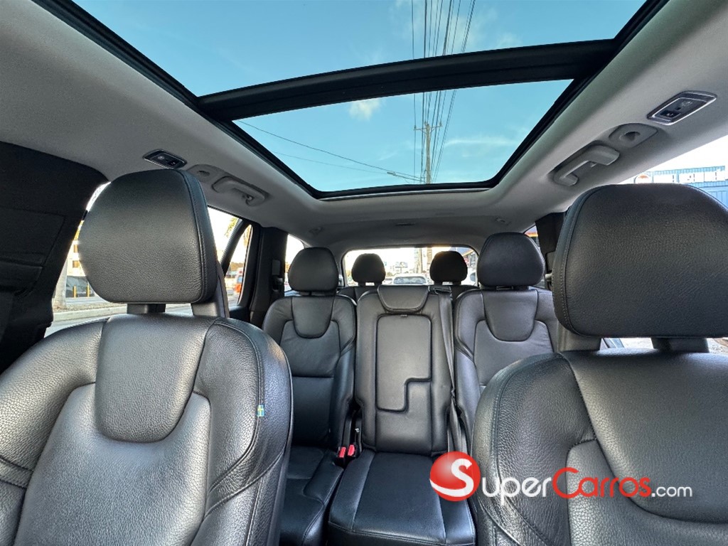 2020 Volvo XC90 Momentum T6 — foto 9 / 12
