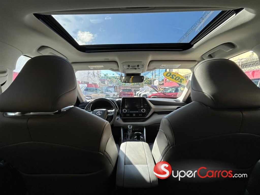 2020 Toyota Highlander XLE — foto 3 / 12