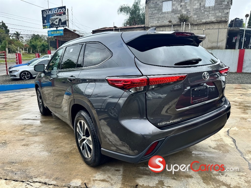 2020 Toyota Highlander XLE — foto 4 / 11
