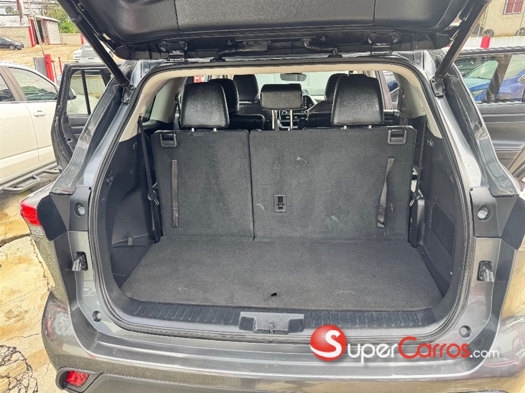 2020 Toyota Highlander XLE — foto 10 / 11