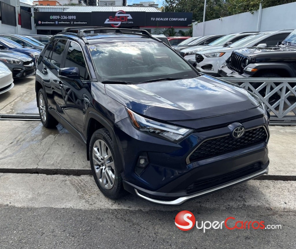 2024 Toyota RAV4 XLE Premium