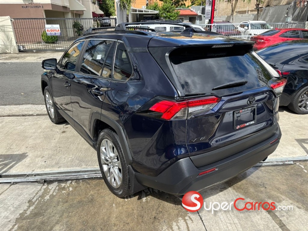 2024 Toyota RAV4 XLE Premium — foto 4 / 12