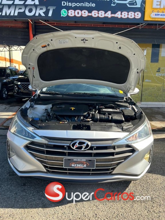 2020 Hyundai Elantra SEL — foto 3 / 9