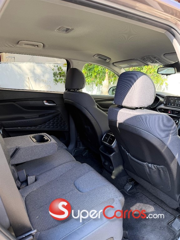 2020 Hyundai Santa Fe SEL — foto 8 / 9