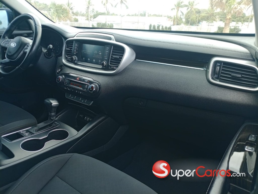 2020 Kia Sorento S — foto 5 / 12