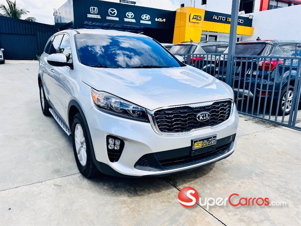 2020 Kia Sorento LX