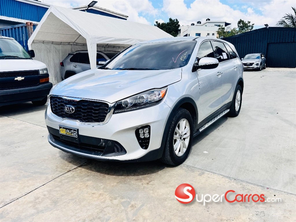 2020 Kia Sorento LX — foto 2 / 12