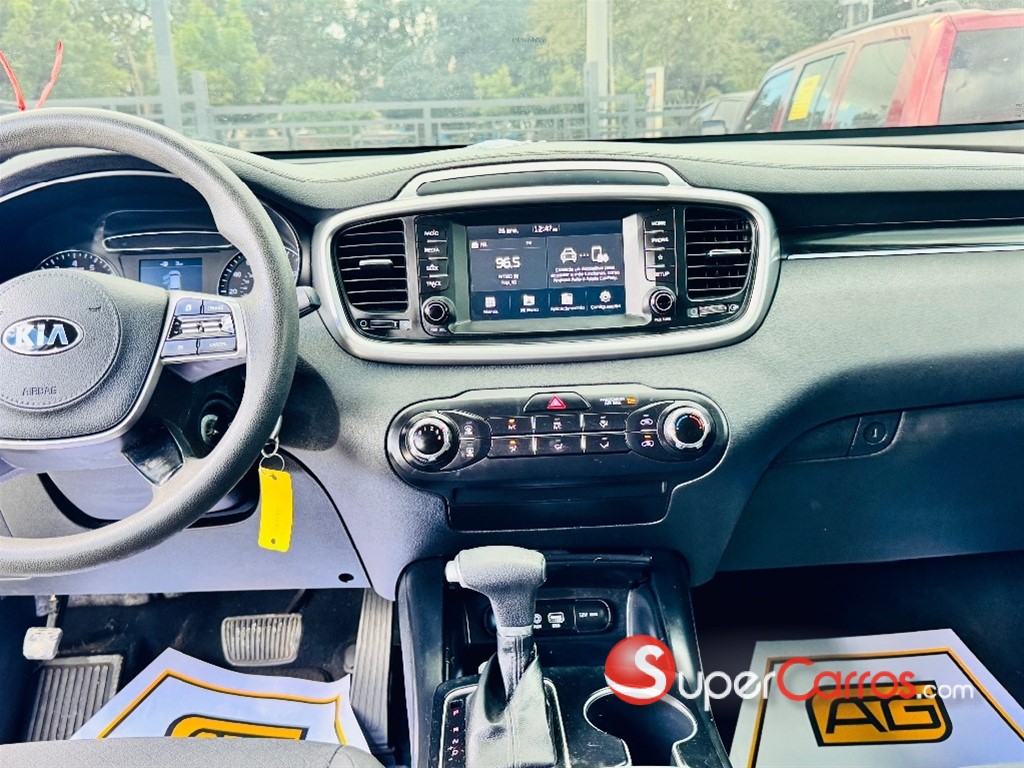 2020 Kia Sorento LX — foto 7 / 12