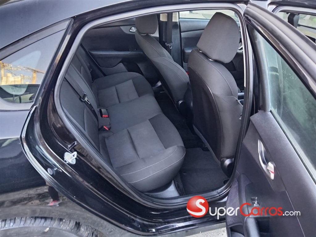 2020 Kia Forte LXS — foto 5 / 11