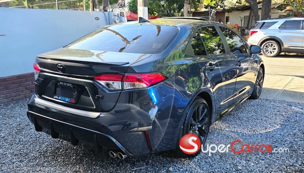 2025 Toyota Corolla SE — foto 4 / 9